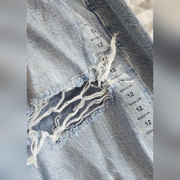 American Eagle AE Highest Rise 90s Boyfriend Jeans Denim sz 12  Distressed - Picture 3 of 9